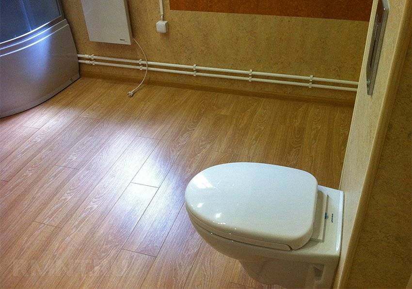 Водостойкий ламинат для ванной комнаты - нюансы выбора